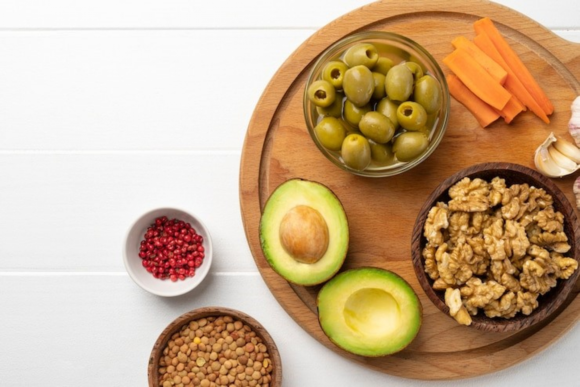 healthy-snacks-that-won-t-spike-your-blood-sugar-a-smart-guide-for-cgm-users