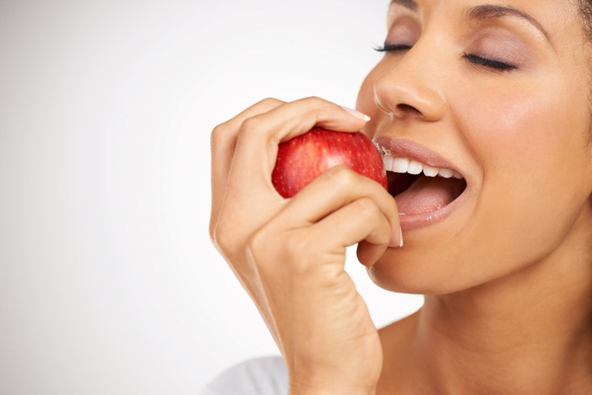 foods-that-strengthen-teeth-and-gums-and-protect-your-heart-brain-and-overall-health